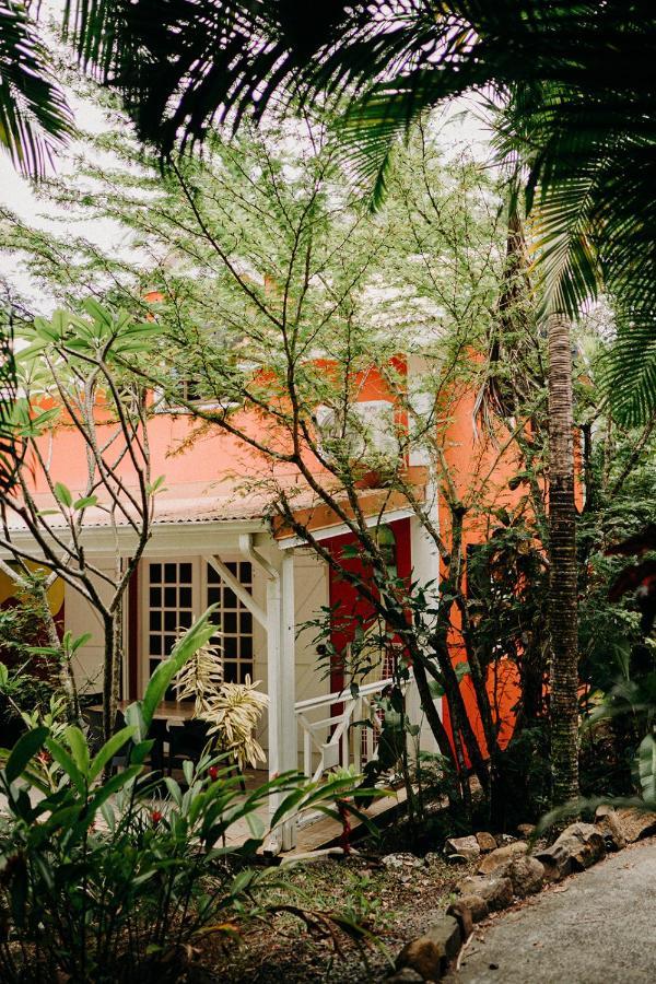 Caraib'Bay Hotel Deshaies Bagian luar foto