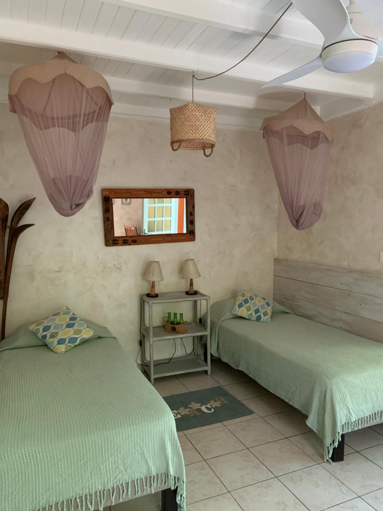 Caraib'Bay Hotel Deshaies Bagian luar foto