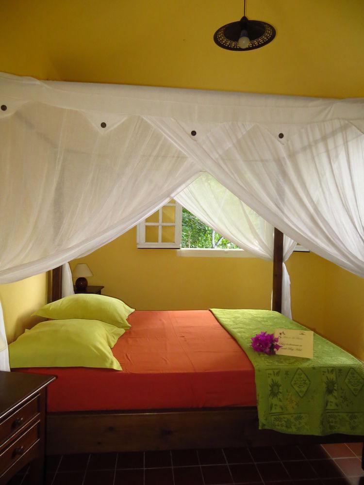 Caraib'Bay Hotel Deshaies Bagian luar foto